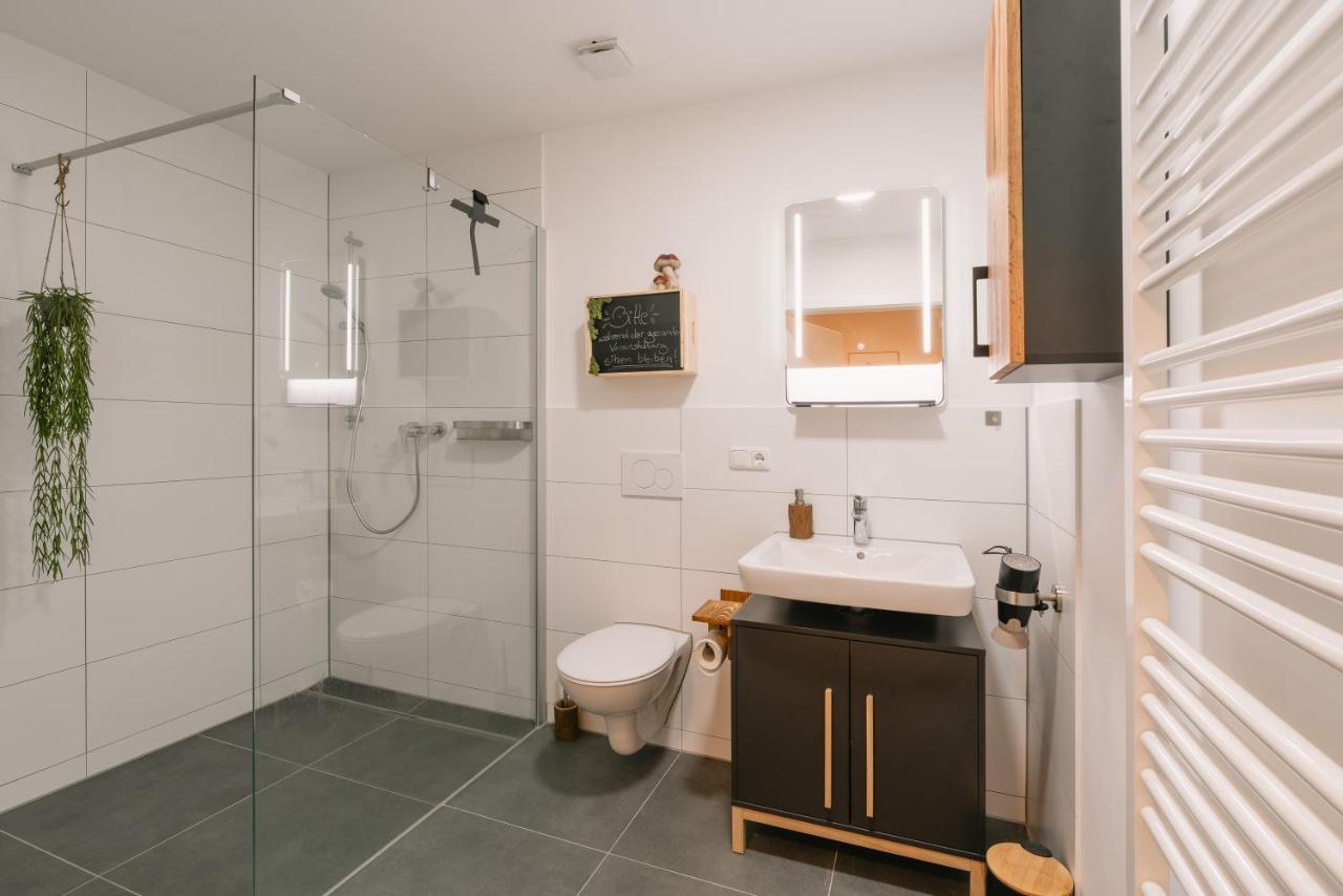 Modernes 2-Zimmer Themen-Apartment Im Zentrum Bayreuth Eksteriør bilde