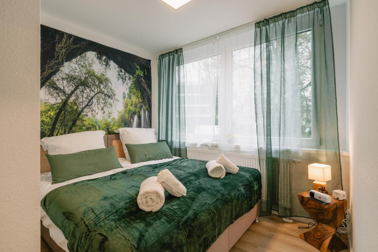 Modernes 2-Zimmer Themen-Apartment Im Zentrum Bayreuth Eksteriør bilde